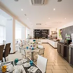 Szálloda Color Mokambo Shore Family 3*