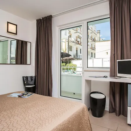 Color Mokambo Shore Family 3* Cesenatico