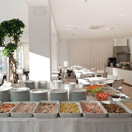 Szálloda Color Mokambo Shore Family 3*