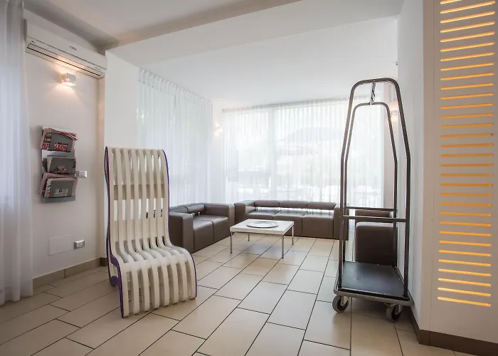 Color Mokambo Shore Family Cesenatico