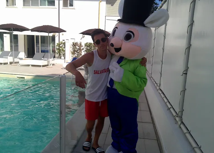 Color Mokambo Shore Family Hotel Cesenatico