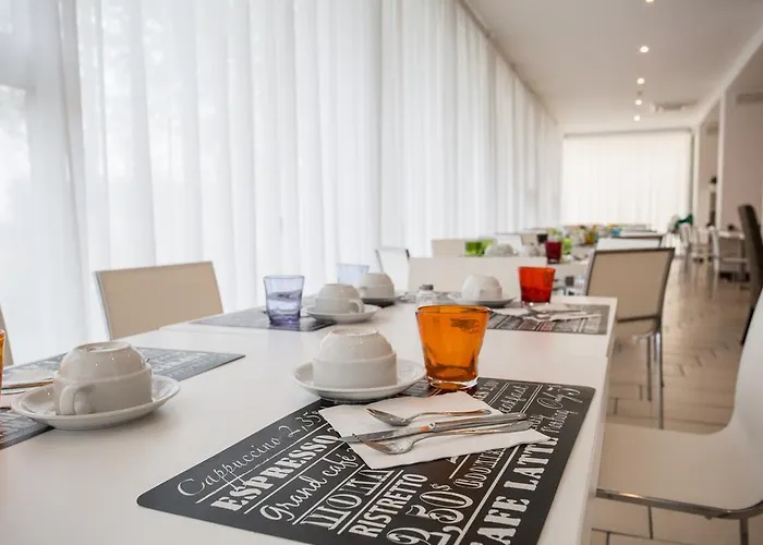 Color Mokambo Shore Family