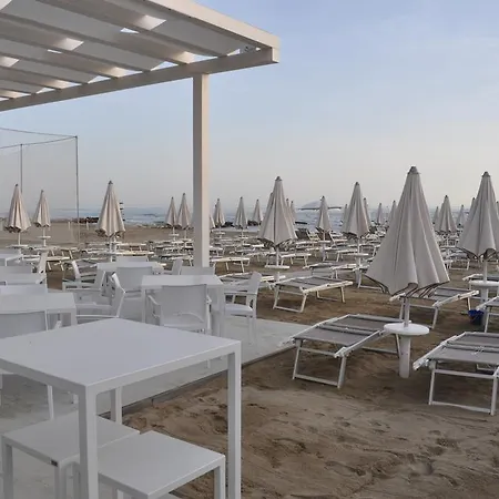 Color Mokambo Shore Family Hotel Cesenatico