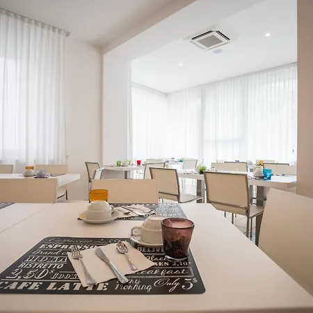 Color Mokambo Shore Family