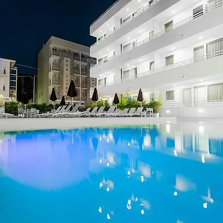 Ξενοδοχείο Color Mokambo Shore Family