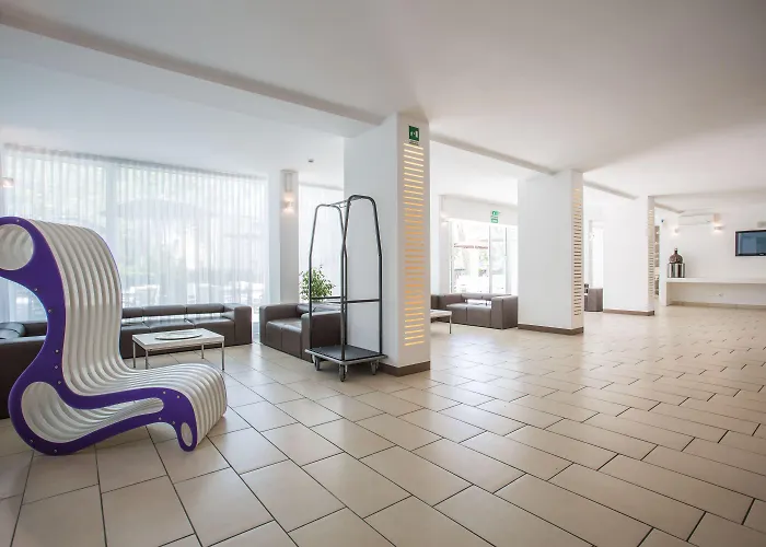 Color Mokambo Shore Family Hotel